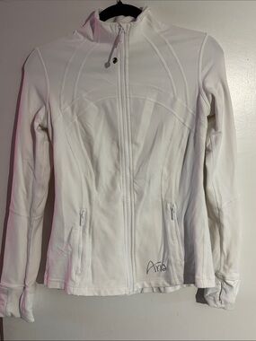 Lululemon - Aria casino White Full-Zip Utility Jacket